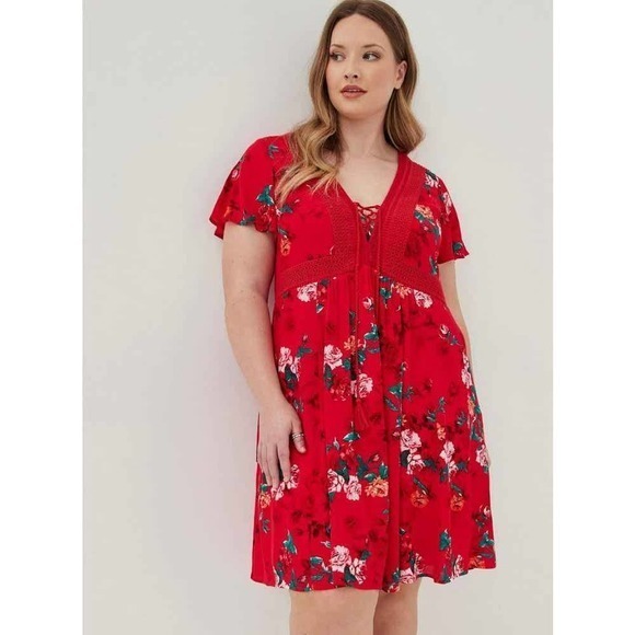 TORRID‎ Red Floral Gauze Lace-Up Skater Dress - Picture 1 of 16
